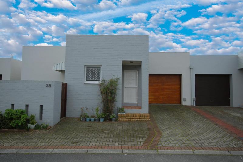 2 Bedroom Property for Sale in Parow North Western Cape